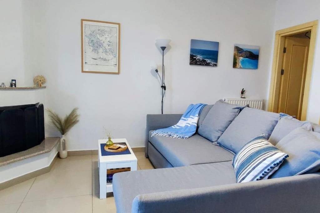 Simply Meraki Gytheian Apt With Panoramic Sea View Gythio Exterior photo